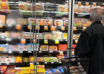 Economic uncertainty reigns as the grip of inflation persists